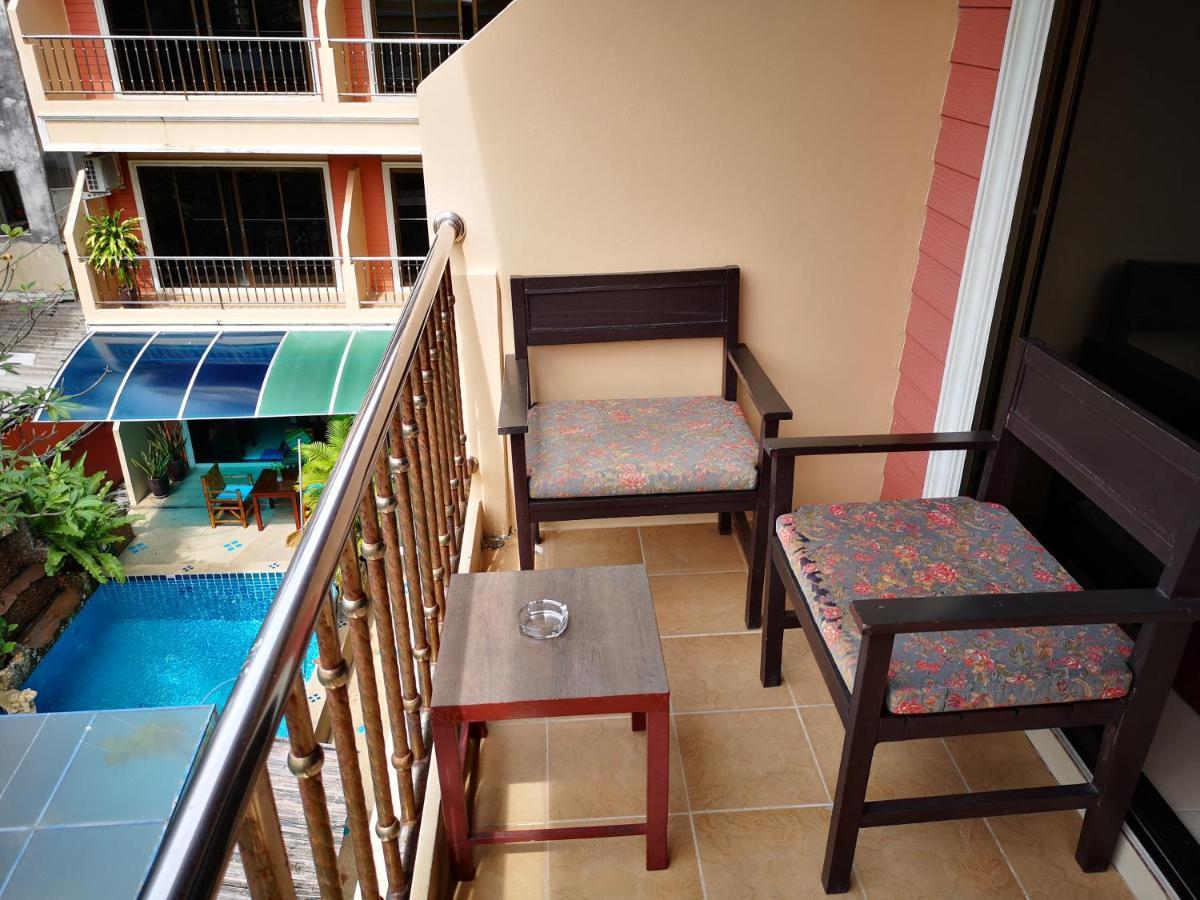 Seven Seas Hotel Patong Exterior photo