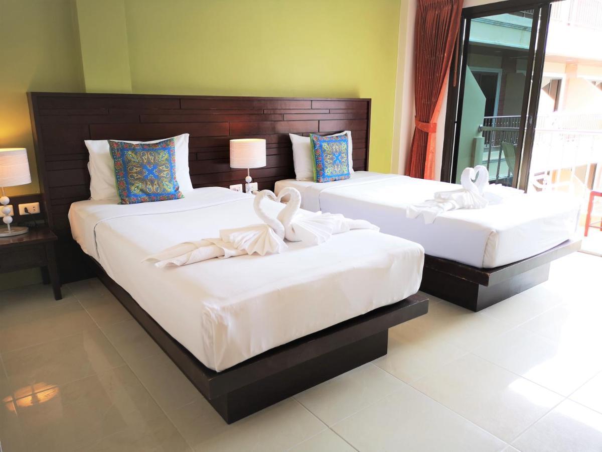 Seven Seas Hotel Patong Exterior photo