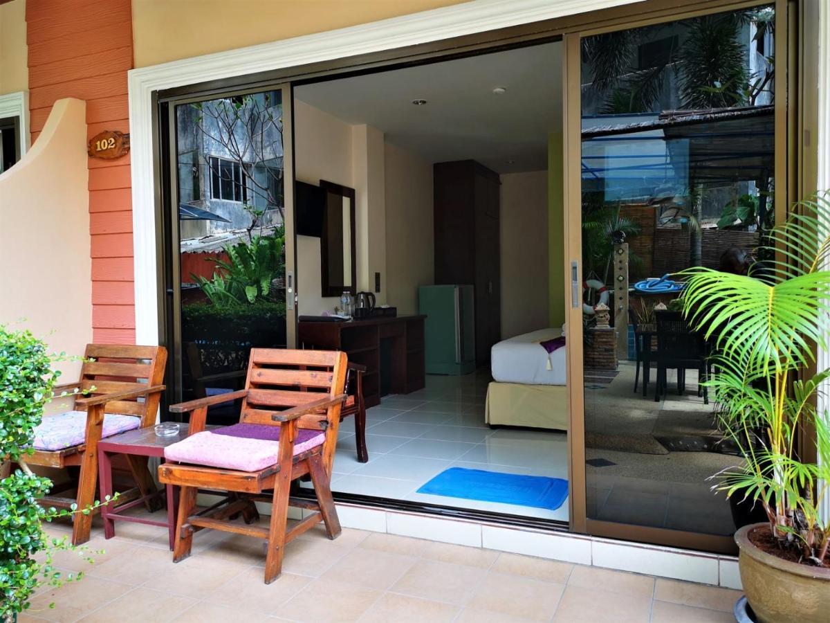 Seven Seas Hotel Patong Exterior photo
