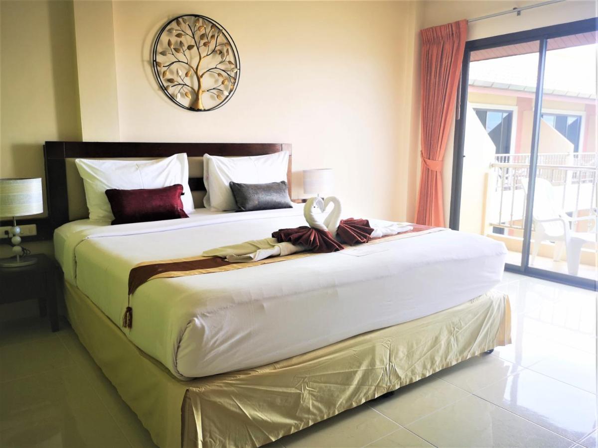 Seven Seas Hotel Patong Exterior photo