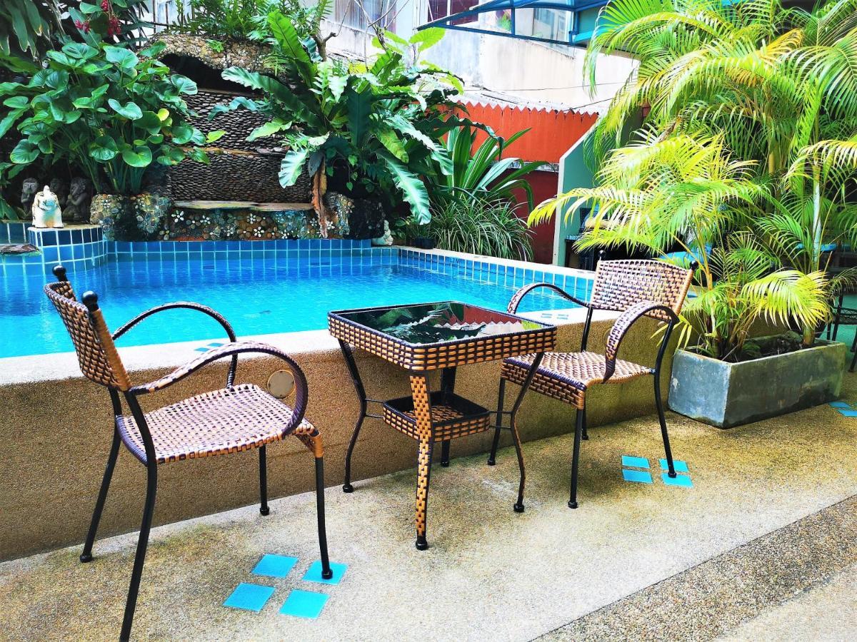 Seven Seas Hotel Patong Exterior photo