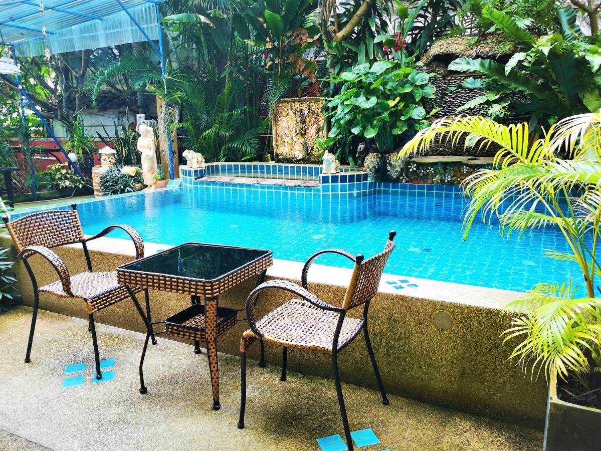 Seven Seas Hotel Patong Exterior photo