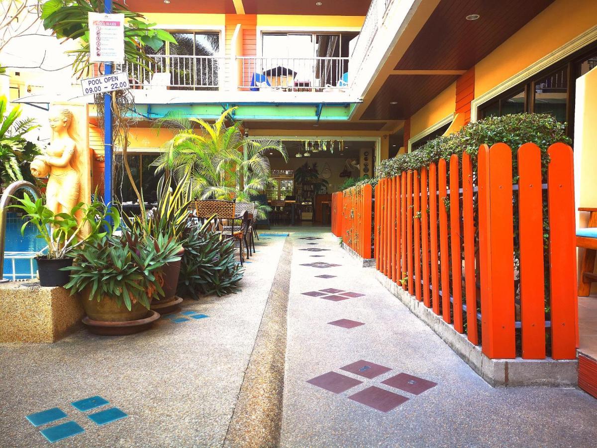 Seven Seas Hotel Patong Exterior photo